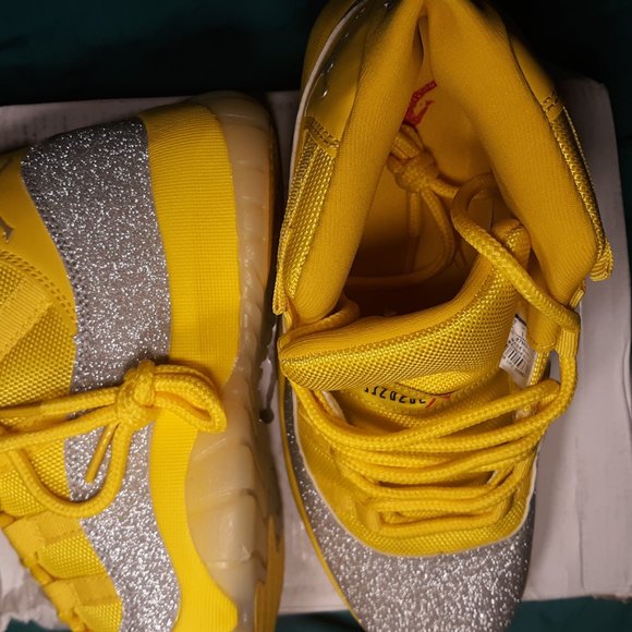 Nike Air Jordan 11 Retro Yellow Metallic Silver Br - Picture 8 of 9